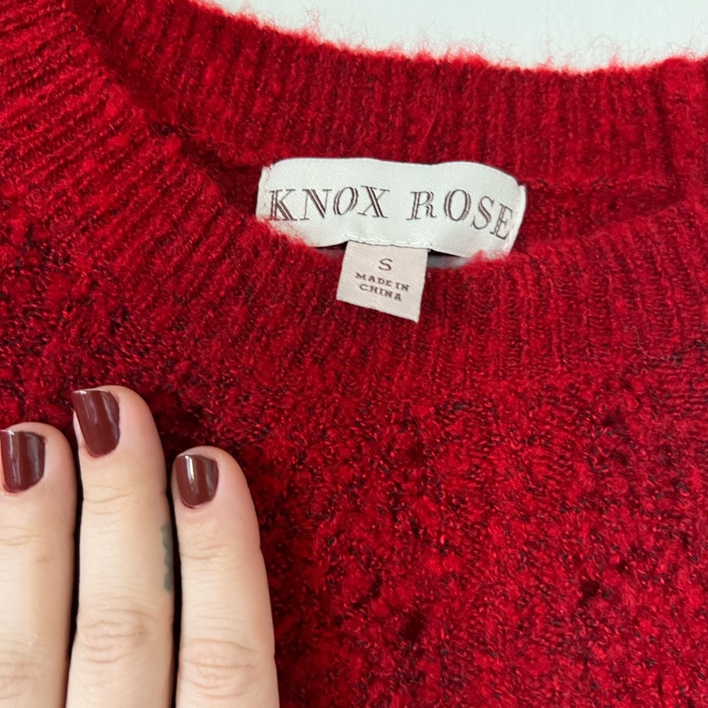 Red sweater - Picture 2 of 3